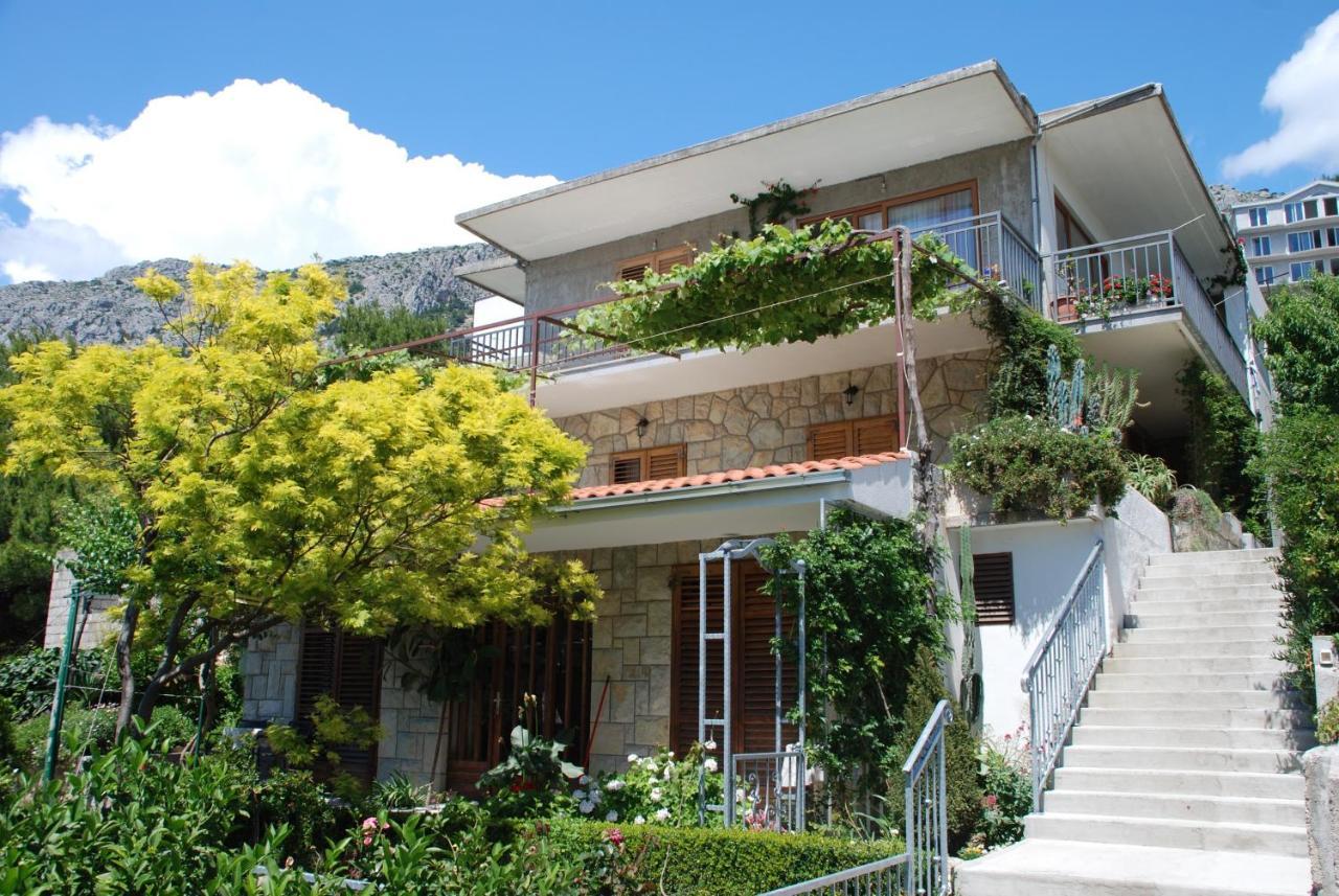 Apartments By The Sea Brela, Makarska - 20778 Dış mekan fotoğraf