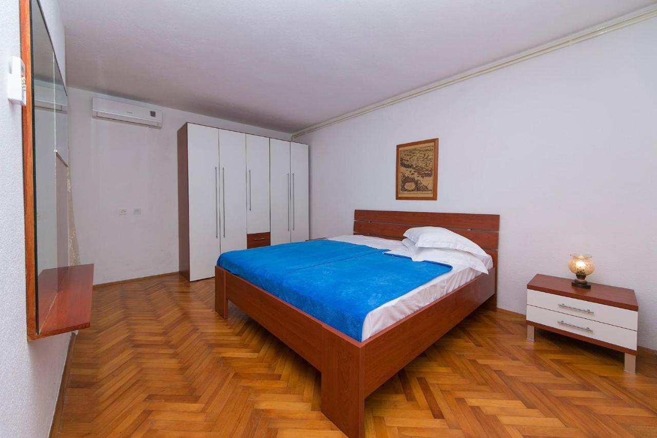 Apartments By The Sea Brela, Makarska - 20778 Dış mekan fotoğraf