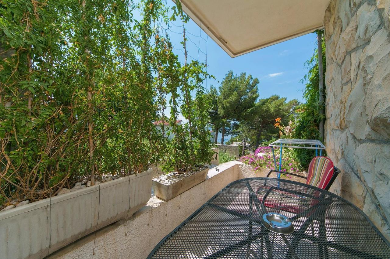 Apartments By The Sea Brela, Makarska - 20778 Dış mekan fotoğraf