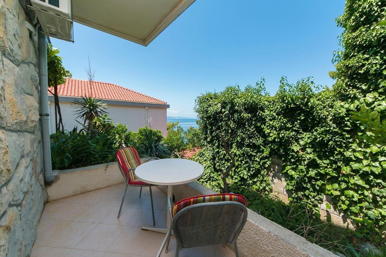 Apartments By The Sea Brela, Makarska - 20778 Dış mekan fotoğraf