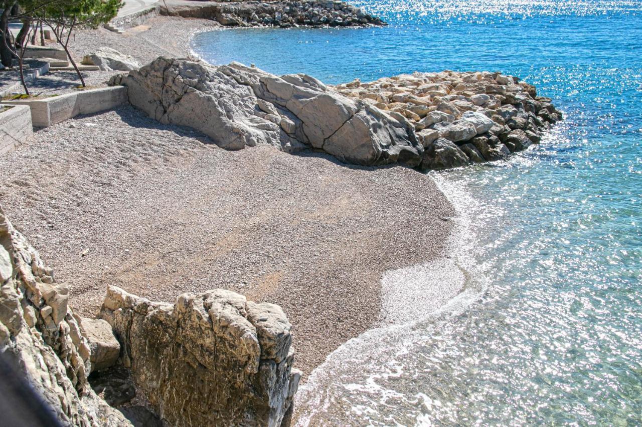 Apartments By The Sea Brela, Makarska - 20778 Dış mekan fotoğraf